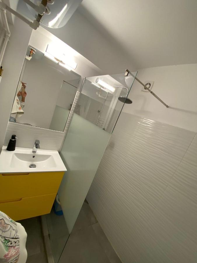 Ultracentral apartament unirii/ centru vechi Bucureşti Exterior foto